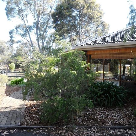 Magdala Motor Lodge & Lakeside Restaurant Stawell Kültér fotó